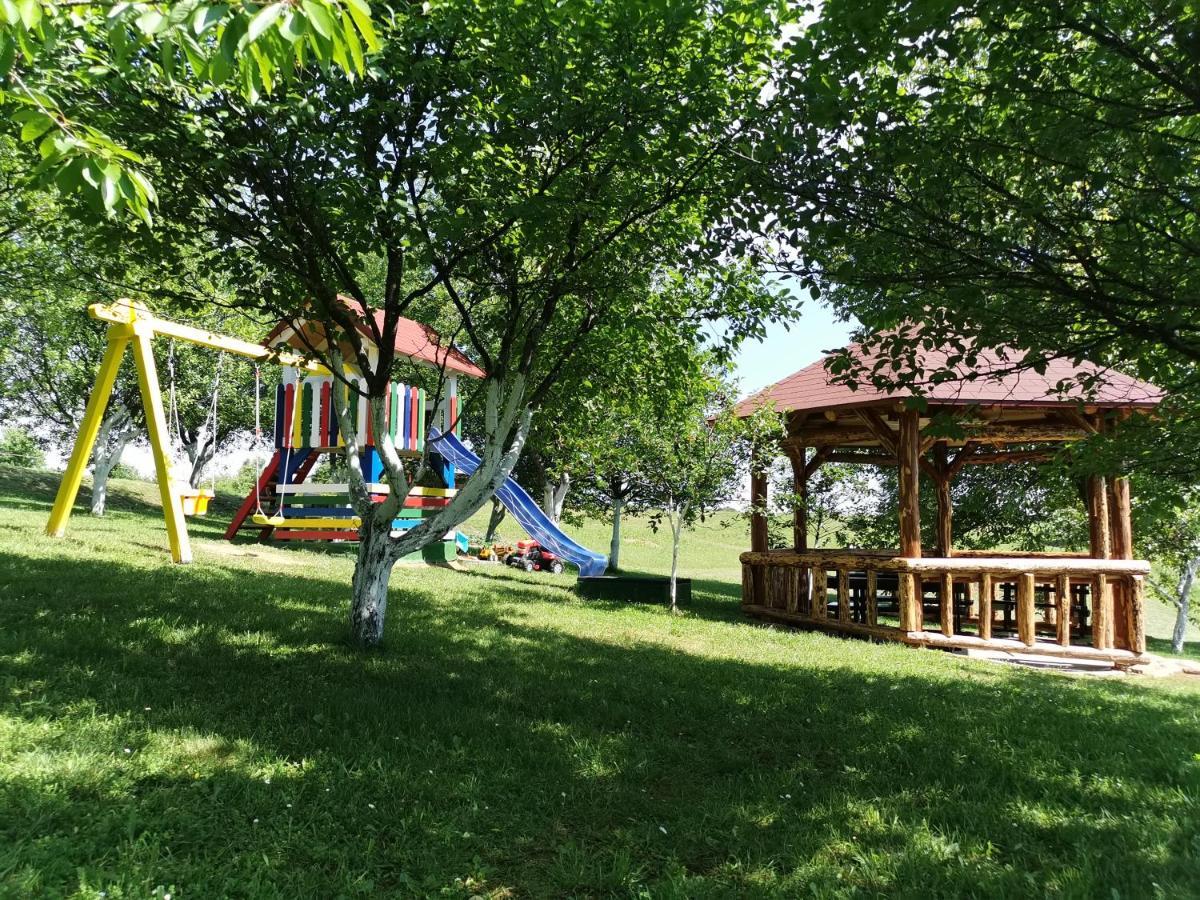 סליסטה דרזניקו Apartments Tratincica מראה חיצוני תמונה